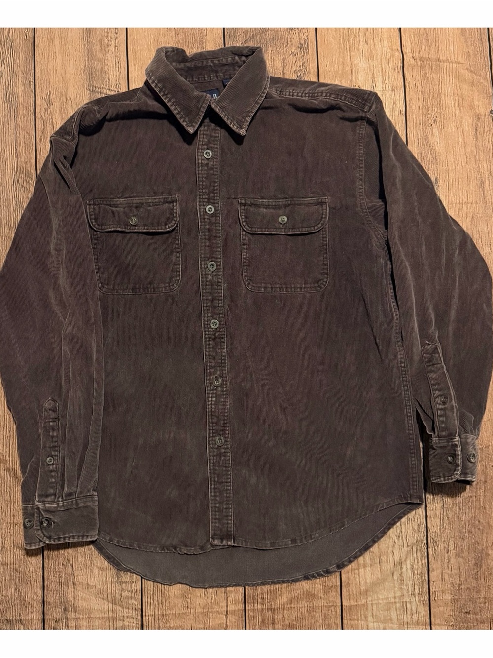 Size M: Men’s Vintage 90’s GAP Corduroy Button Down Long Sleeve Brown Shirt